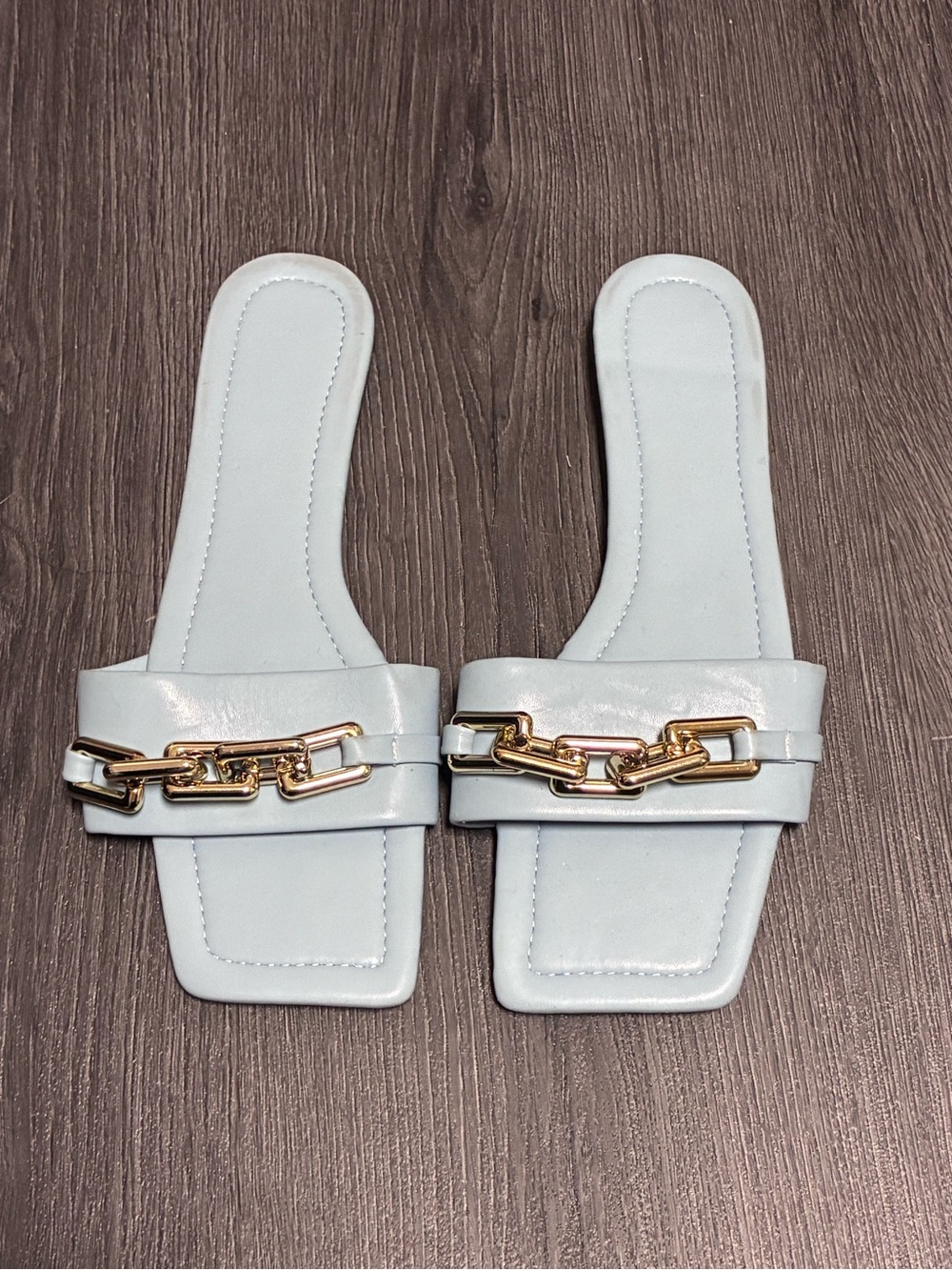Baby Blue Women’s Sandals with Gold Chain Size 9.5